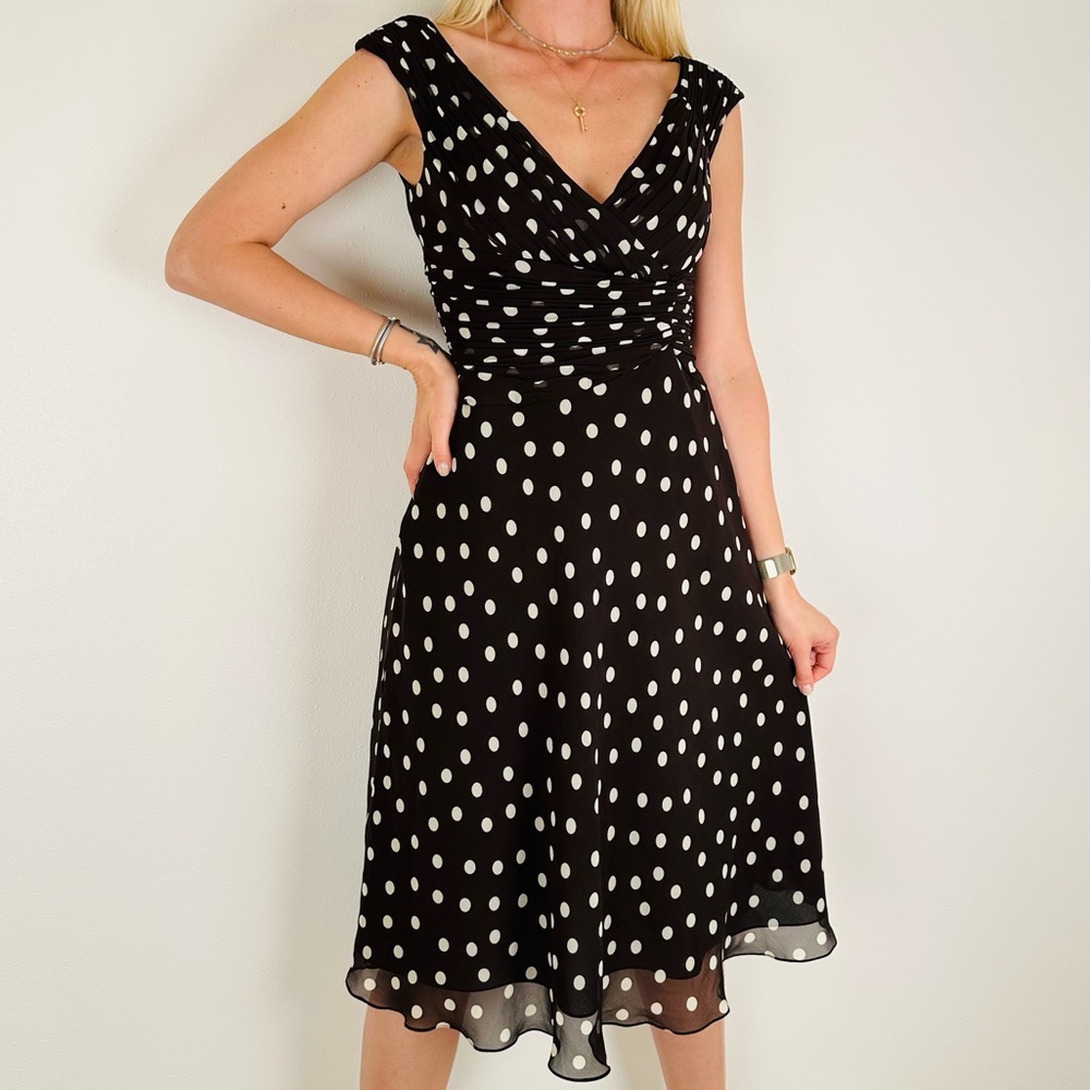 Adrianna Papell brown polka dot ruched v-neck fit and flare midi dress